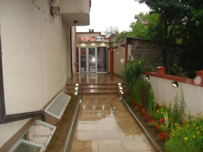  Linda Bed and Breakfast  Ниш